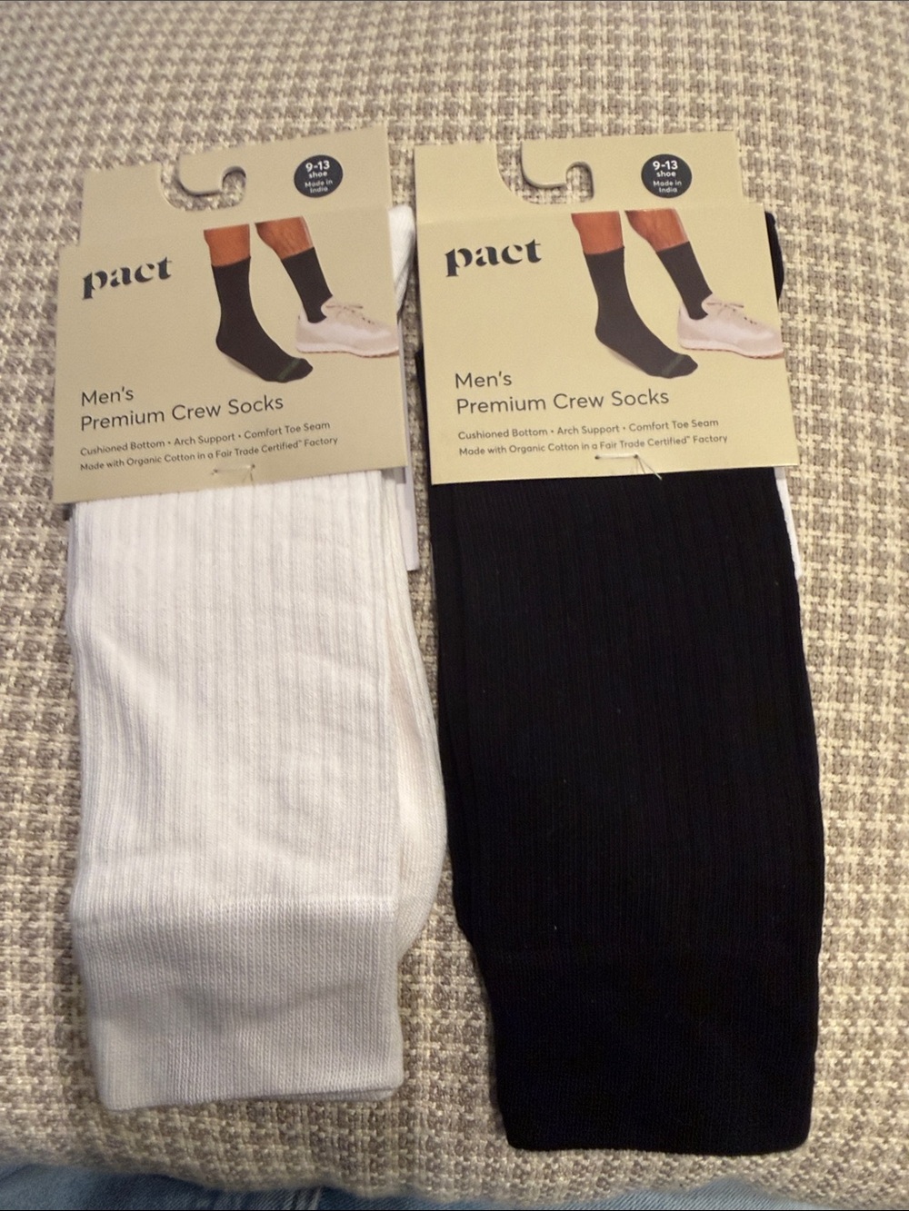Pact Men's Crew Sock Duo — White & Black- Fits Size 9-13